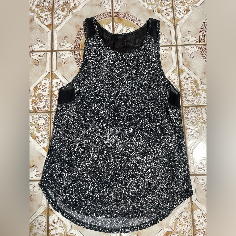 Lululemon Top Bundle ๐ - Picture 2 of 11